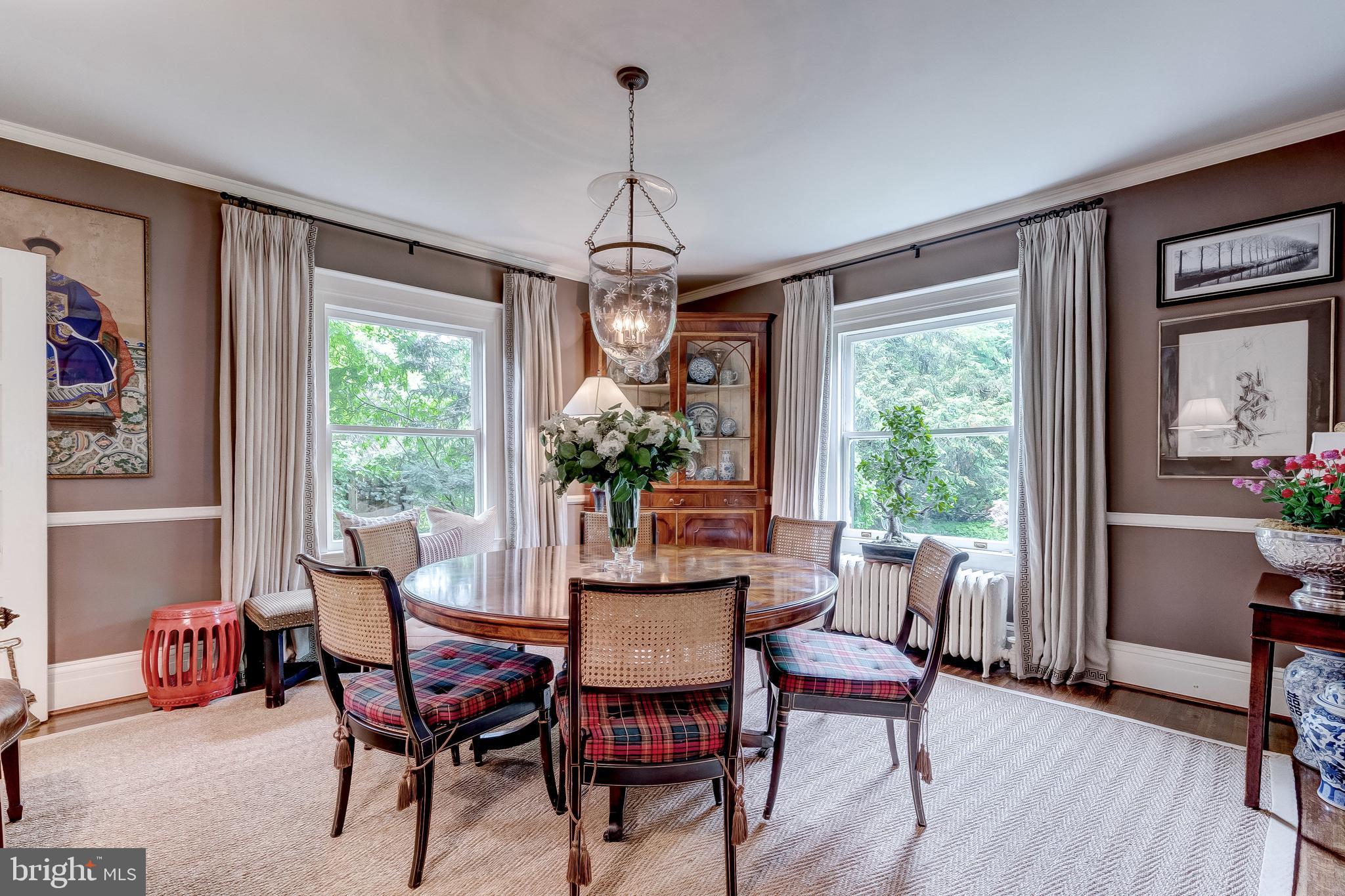 110 Edgevale Road Baltimore, MD 21210 - Photo 22 of 55 Desirable square dining room