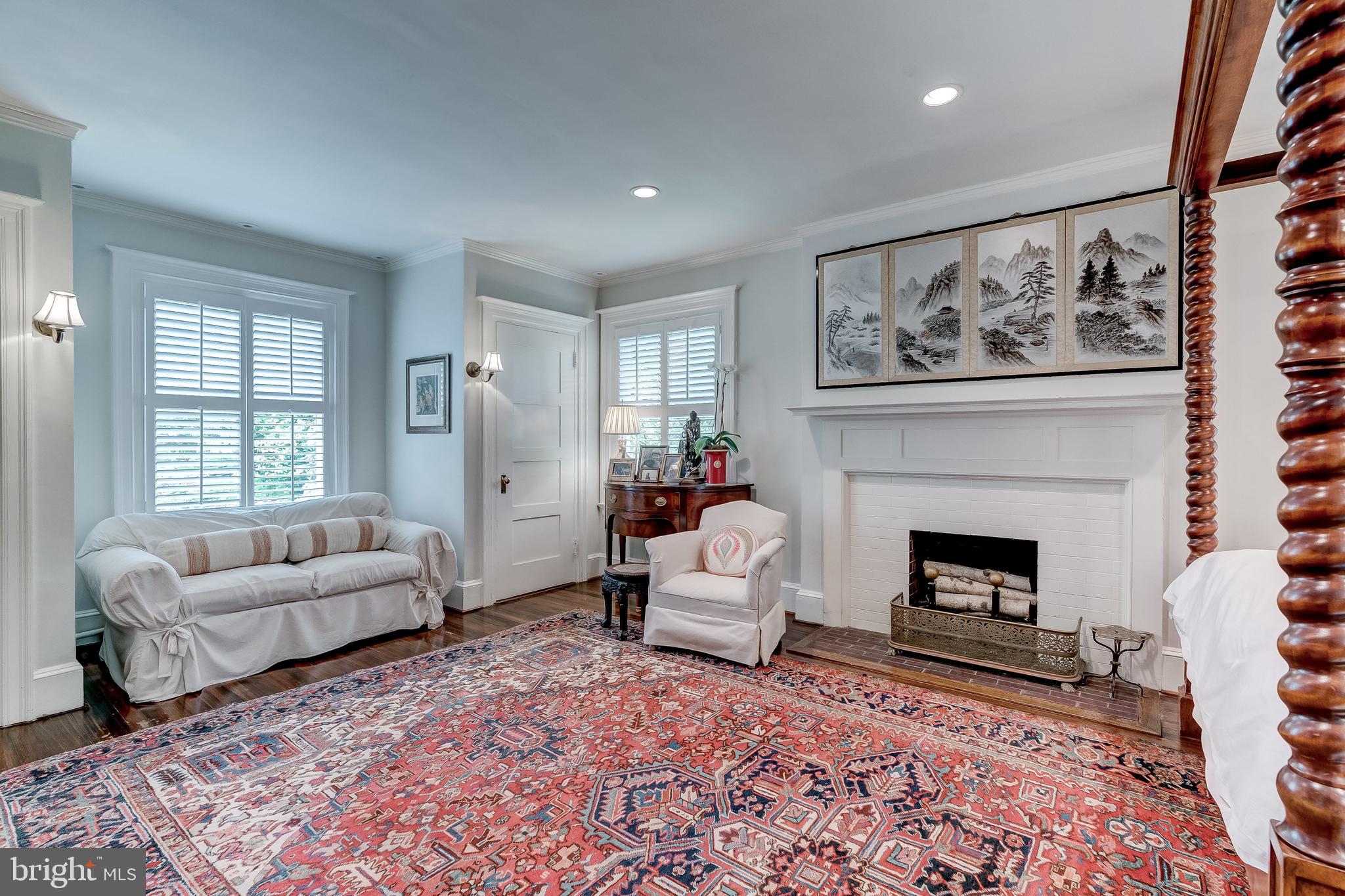 110 Edgevale Road Baltimore, MD 21210 - Photo 25 of 55 Master bedroom seating area