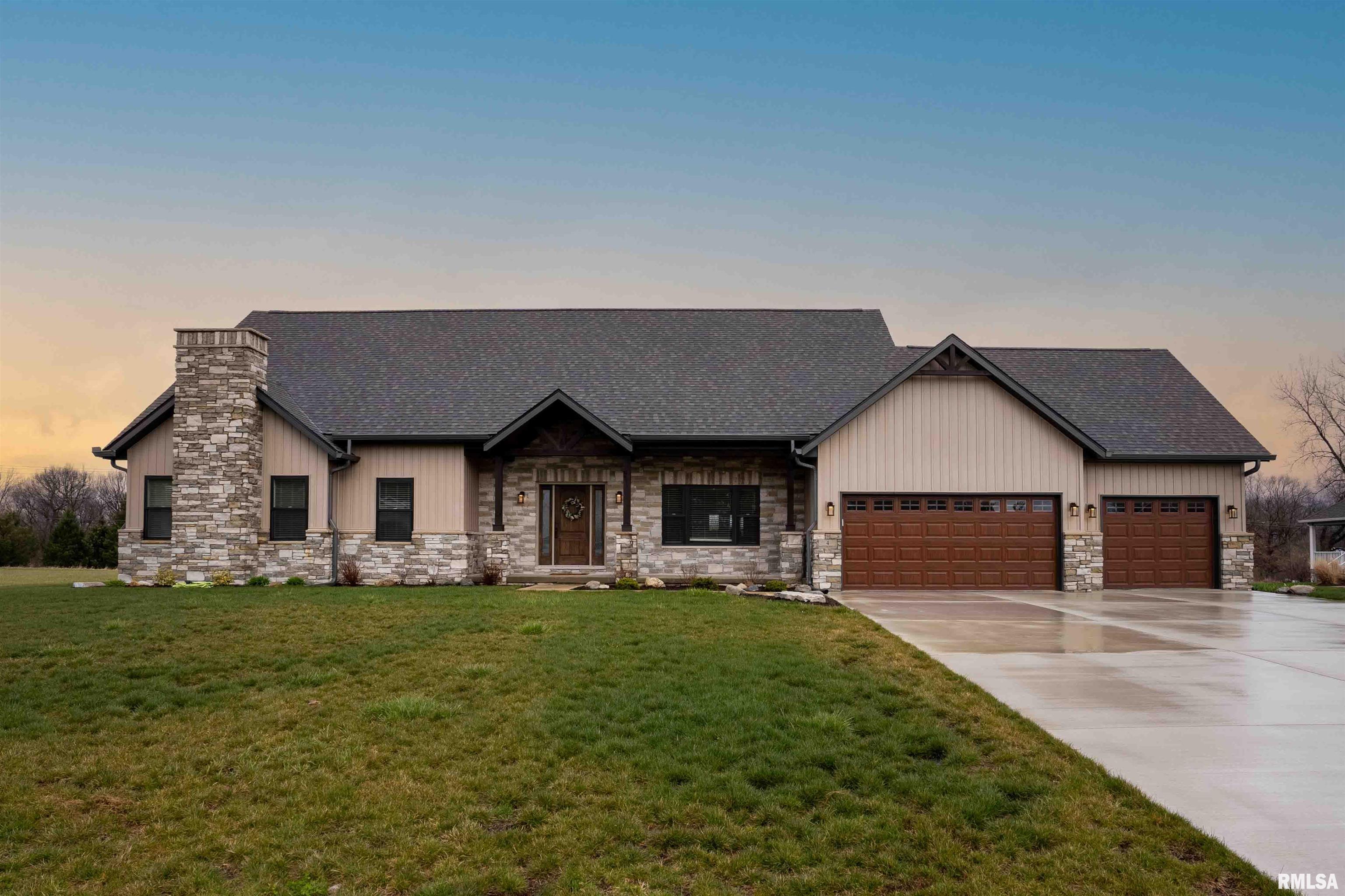 4 Whispering Pines Lane Congerville, IL 61729 - Photo 1 of 40