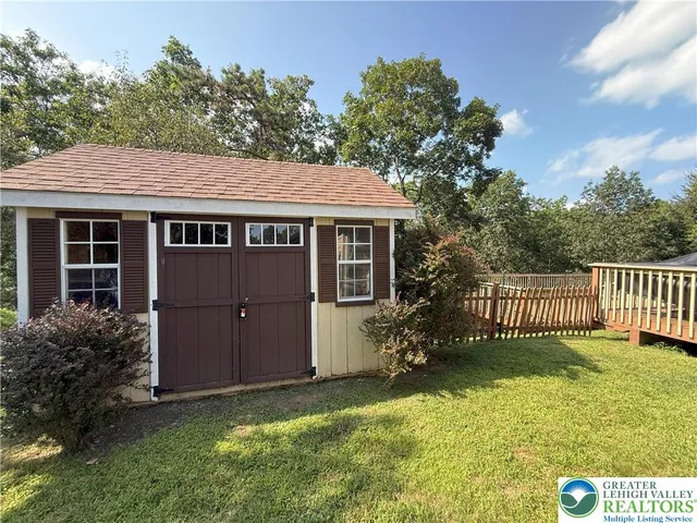 $384,900 | 348 Clicko Lane, East Stroudsburg, PA 18301