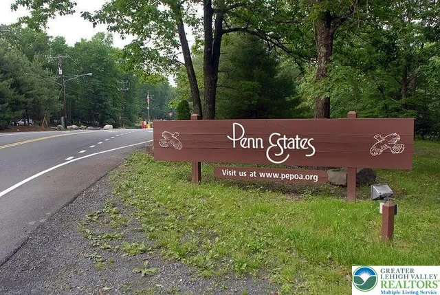 $384,900 | 348 Clicko Lane, East Stroudsburg, PA 18301