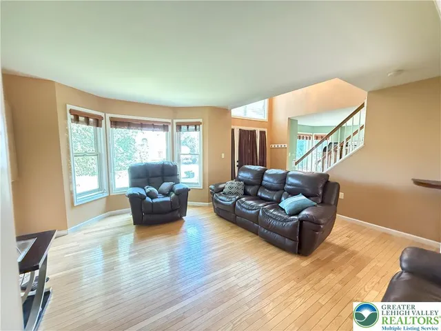 $384,900 | 348 Clicko Lane, East Stroudsburg, PA 18301