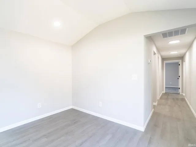 $289,900 | 6540 South 75th Street East, Wolcottville, IN 46795