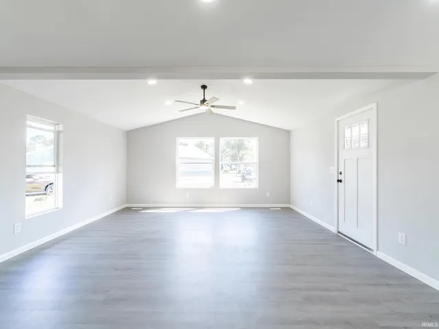 $289,900 | 6540 South 75th Street East, Wolcottville, IN 46795