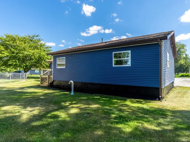 $289,900 | 6540 South 75th Street East, Wolcottville, IN 46795