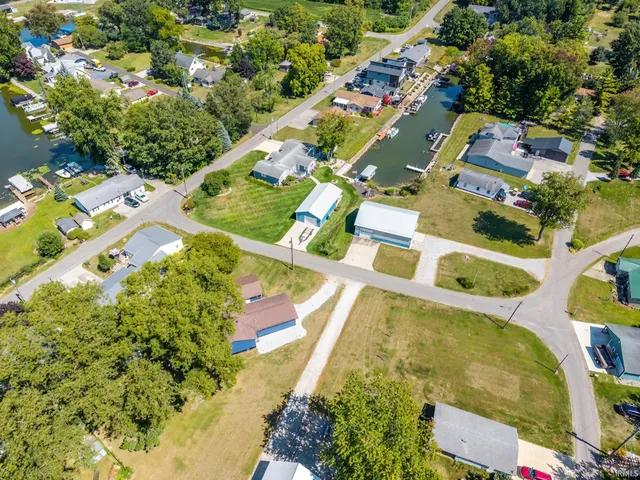 $289,900 | 6540 South 75th Street East, Wolcottville, IN 46795