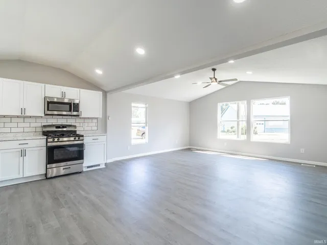 $289,900 | 6540 South 75th Street East, Wolcottville, IN 46795