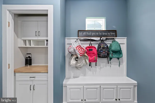 $799,997 | 5018 Birch Leaf Circle, Fredericksburg, VA 22407