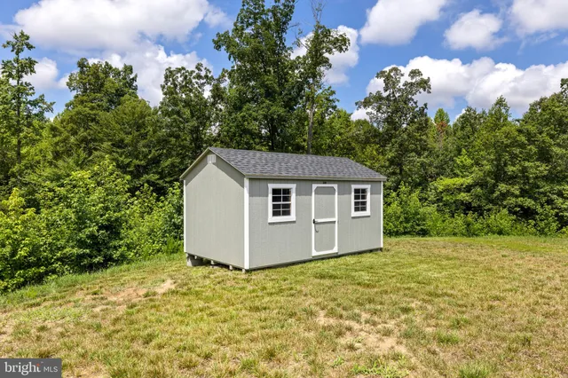 $799,997 | 5018 Birch Leaf Circle, Fredericksburg, VA 22407