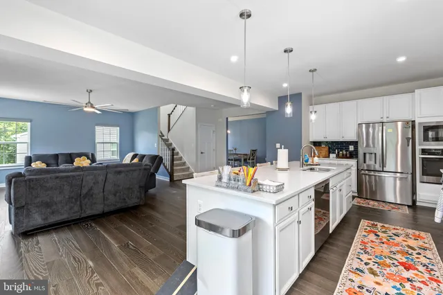 $799,997 | 5018 Birch Leaf Circle, Fredericksburg, VA 22407