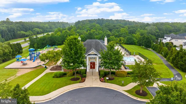 $799,997 | 5018 Birch Leaf Circle, Fredericksburg, VA 22407