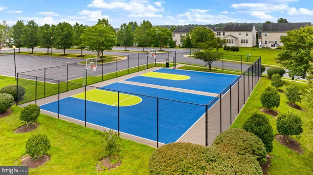 $799,997 | 5018 Birch Leaf Circle, Fredericksburg, VA 22407