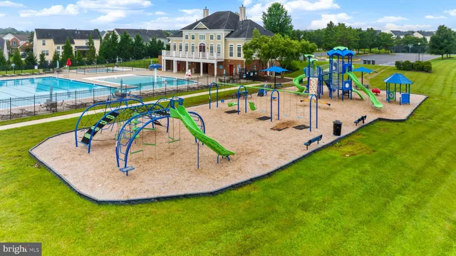 $799,997 | 5018 Birch Leaf Circle, Fredericksburg, VA 22407