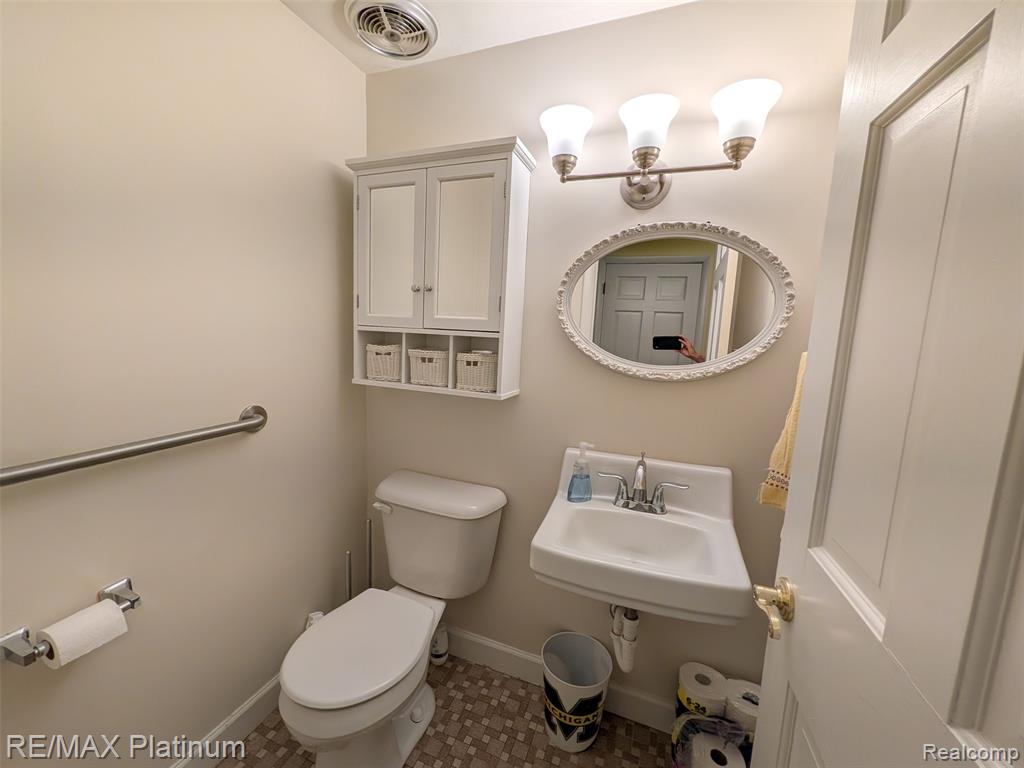 1430 Dauner Road Fenton, MI 48430 - Photo 5 of 41