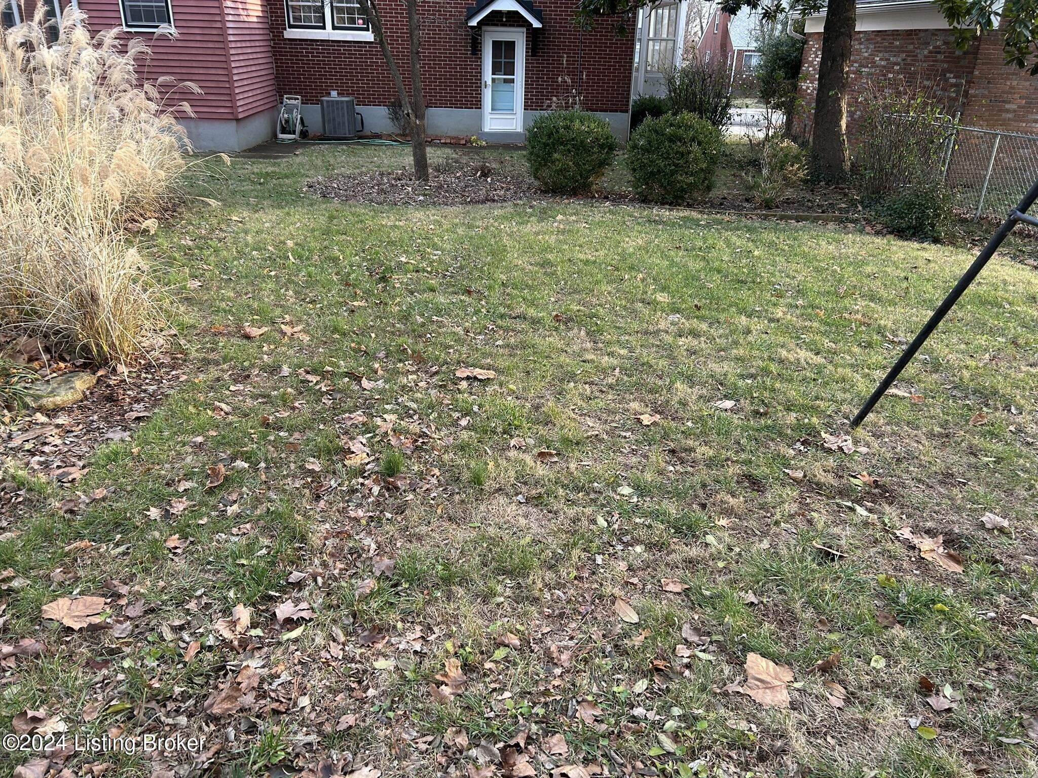2313 Manchester Road Louisville, KY 40205 - Photo 5 of 24 IMG_0479