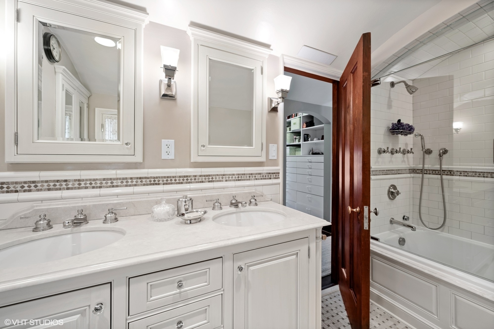 803 Sheridan Road Glencoe, IL 60022 - Photo 18 of 40