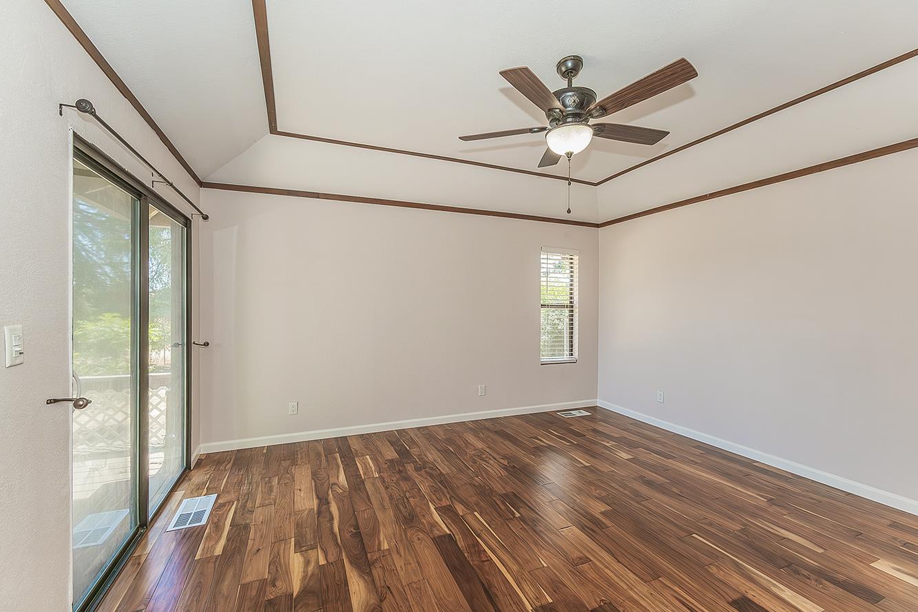 41371 Butte Way Madera, CA 93636 - Photo 20 of 84 Owner's Suite