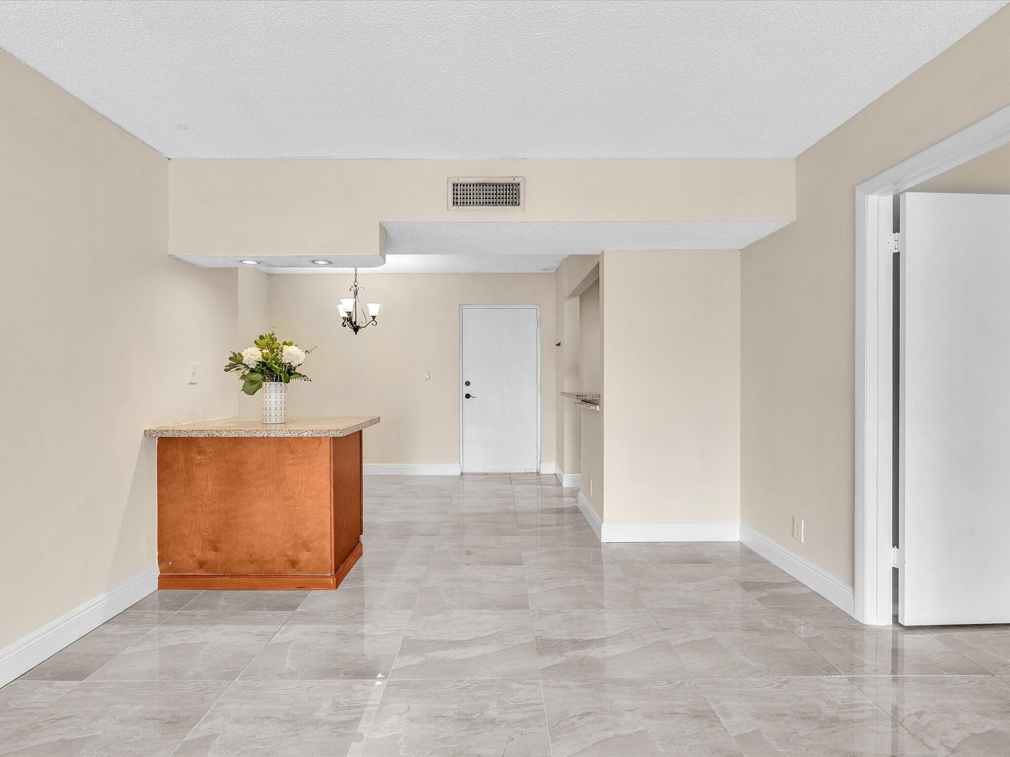 470 Northwest 20th Street, Unit 3020 Boca Raton, FL 33431 - Photo 43 of 43 Split Floor Plan