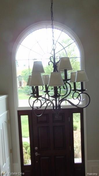 2407 Pleasant View Drive Rochester, MI 48306 - Photo 28 of 44 foyer.jpg
