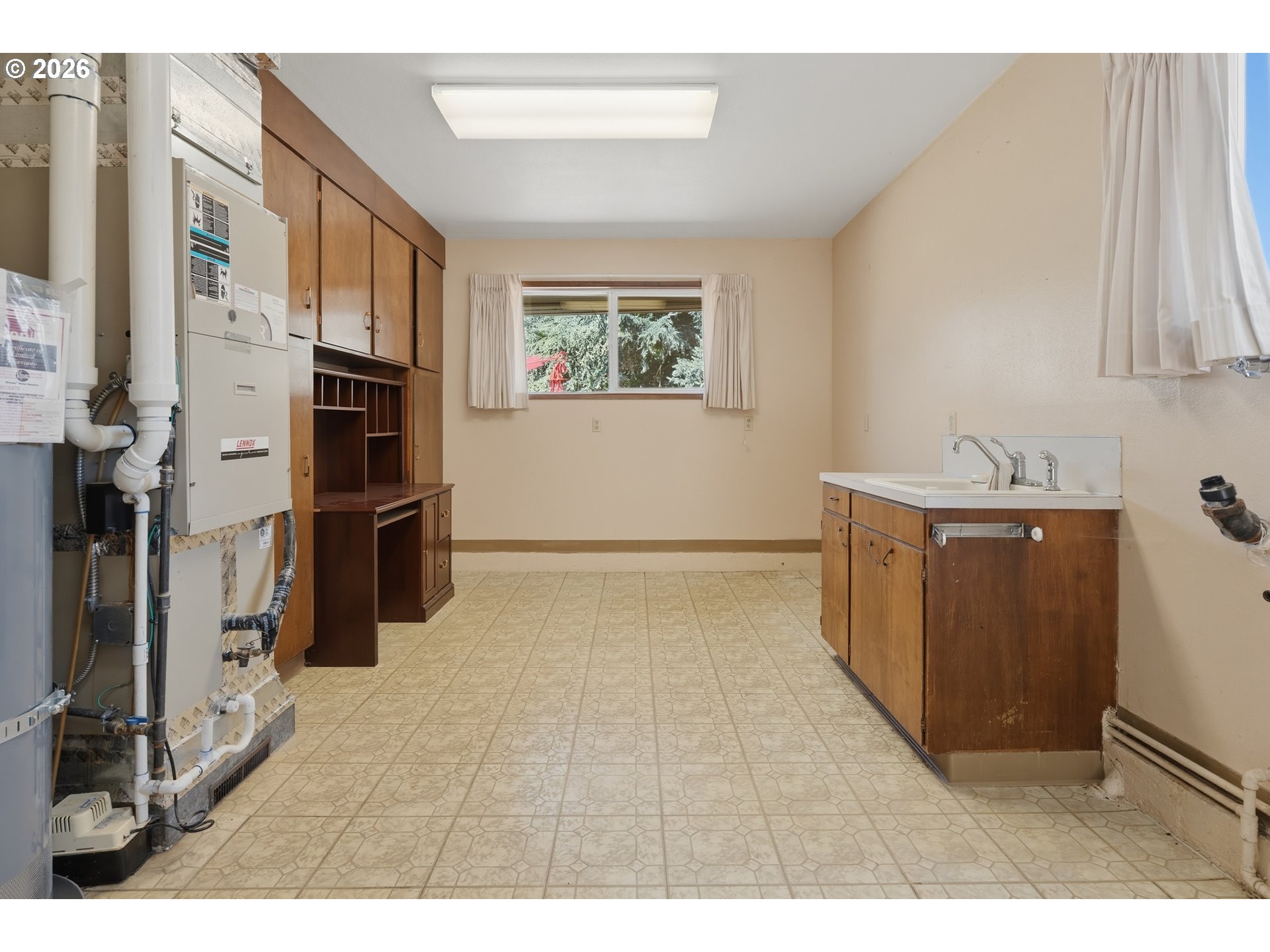832 Northeast Wilsonville Road Newberg, OR 97132 - Photo 4 of 40 Gallery Image 4