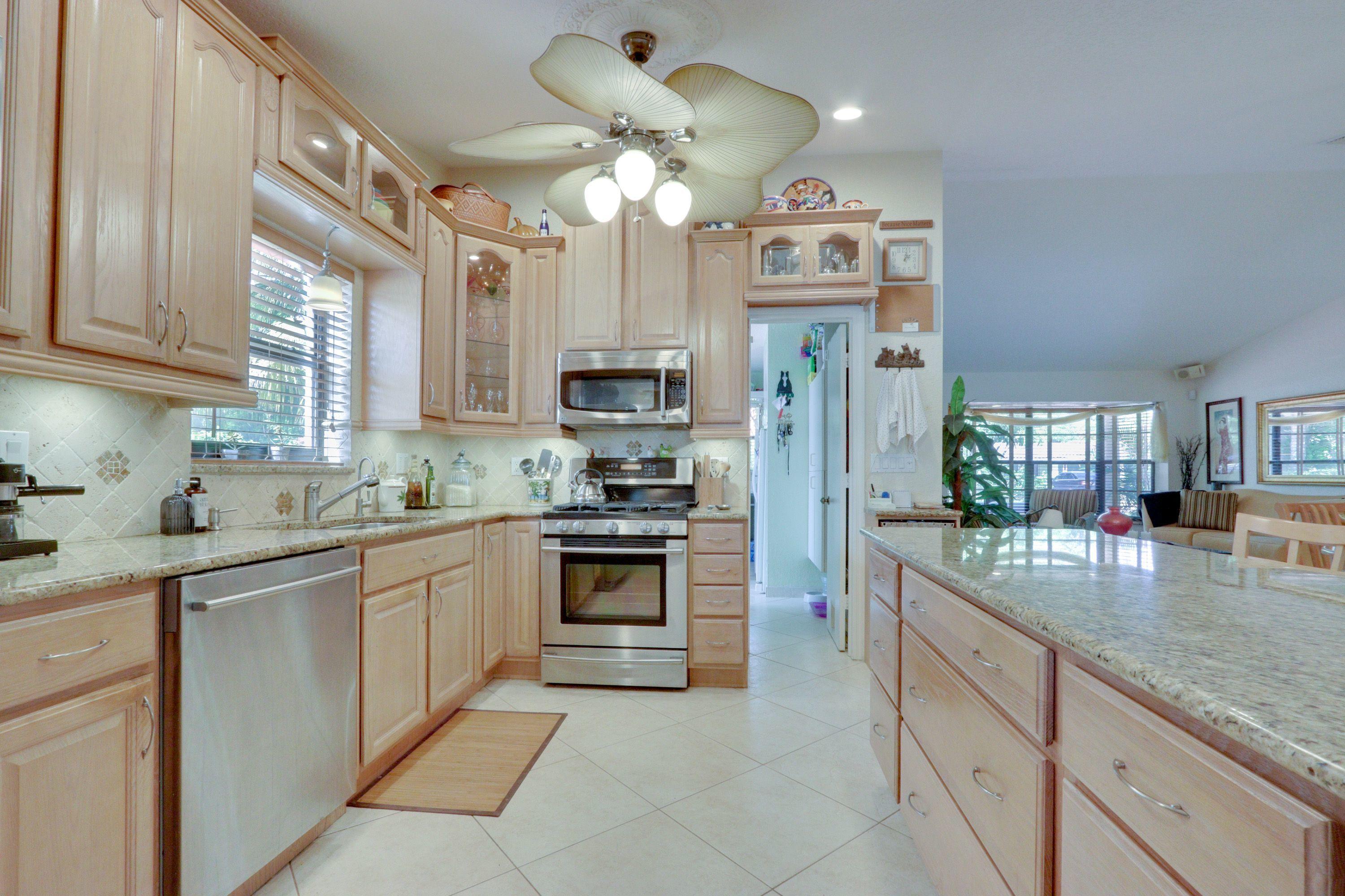 340 Southwest 2nd Street Boca Raton, FL 33432 - Photo 5 of 30 Large Kitchen with breakfast bar