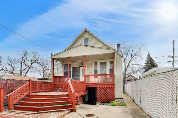 $169,900 | 1649 North Latrobe Avenue, Chicago, IL 60639