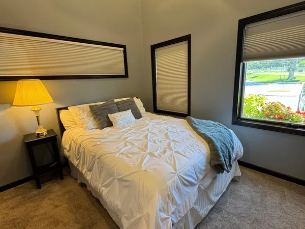 $542,000 | 445 Lake Avenue, Unit 101, Fairmont, MN 56031