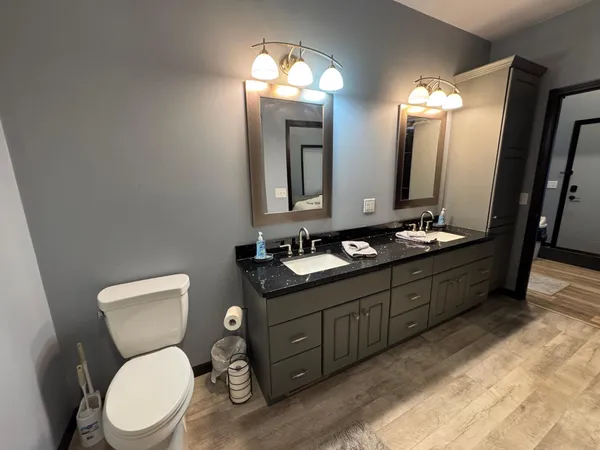 $542,000 | 445 Lake Avenue, Unit 101, Fairmont, MN 56031