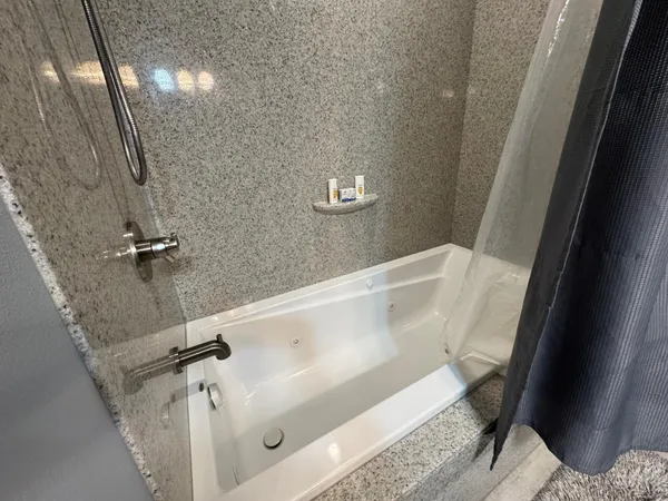 $542,000 | 445 Lake Avenue, Unit 101, Fairmont, MN 56031