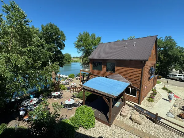 $542,000 | 445 Lake Avenue, Unit 101, Fairmont, MN 56031