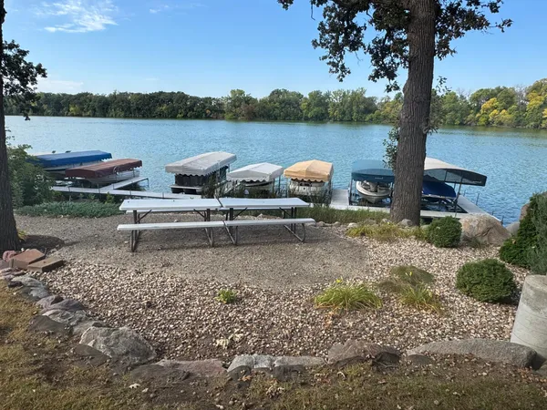 $542,000 | 445 Lake Avenue, Unit 101, Fairmont, MN 56031