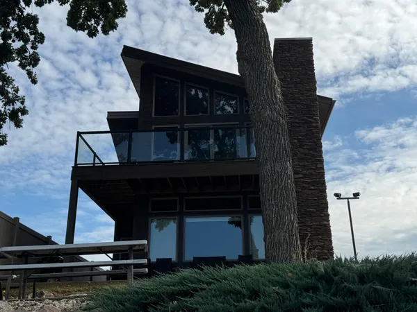 $542,000 | 445 Lake Avenue, Unit 101, Fairmont, MN 56031