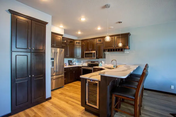 $542,000 | 445 Lake Avenue, Unit 101, Fairmont, MN 56031