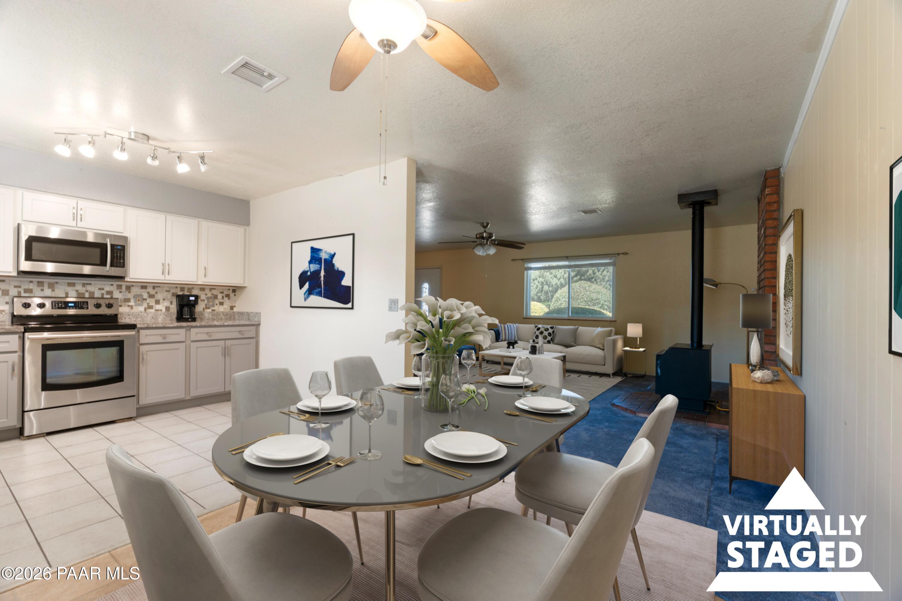 7607 East Cocopah Drive Prescott Valley, AZ 86314 - Photo 8 of 19 Dining Room - 7607 E Cocopah Dr