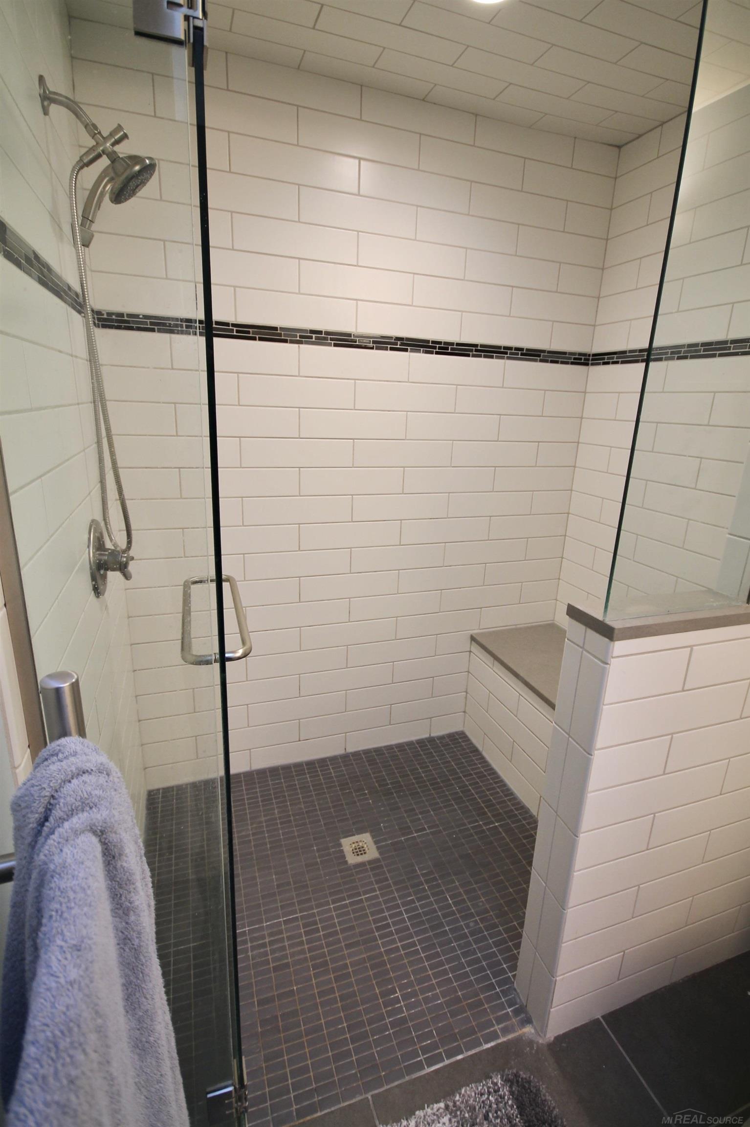 1596 Colony Drive Rochester, MI 48307 - Photo 18 of 45 50202406-b29f60d3-4947-4bce-9226-137c80f14d66.JPG