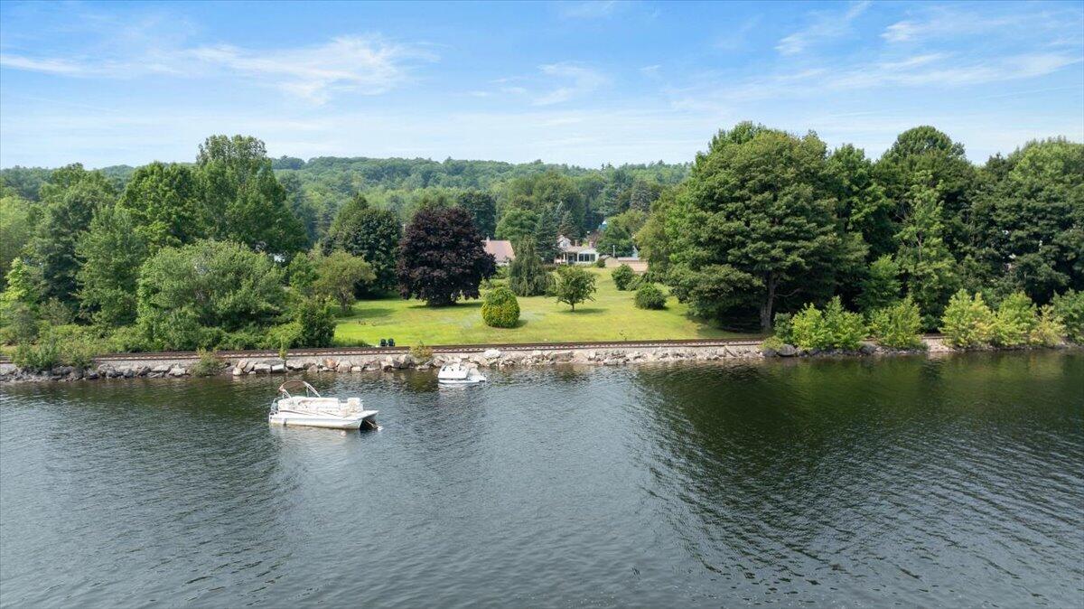 209 Highway 133 Winthrop, ME 04364 - Photo 4 of 65 13-209 ME-133_Winthrop_ME-53