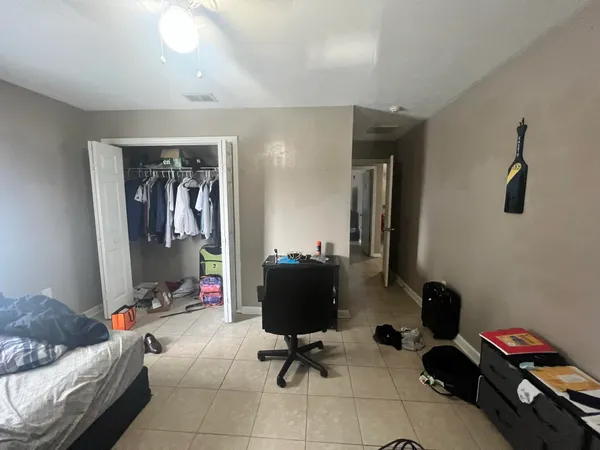 $2,800 | 2633 West Mission Road, Tallahassee, FL 32304