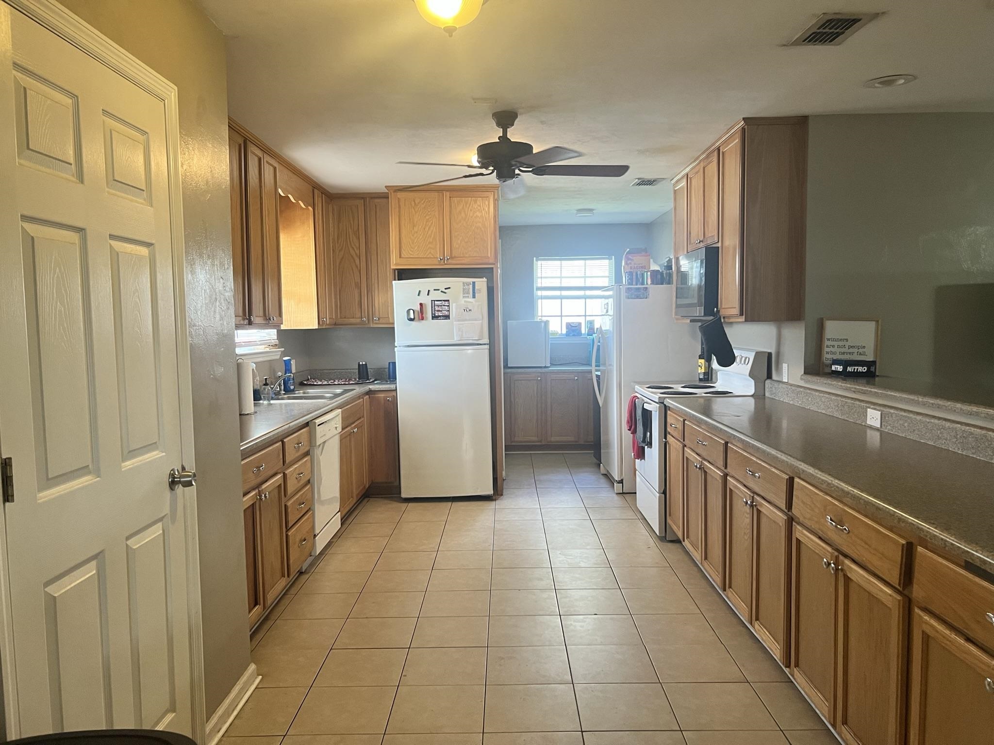 2633 West Mission Road Tallahassee, FL 32304 - Photo 4 of 22