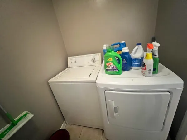 $2,800 | 2633 West Mission Road, Tallahassee, FL 32304