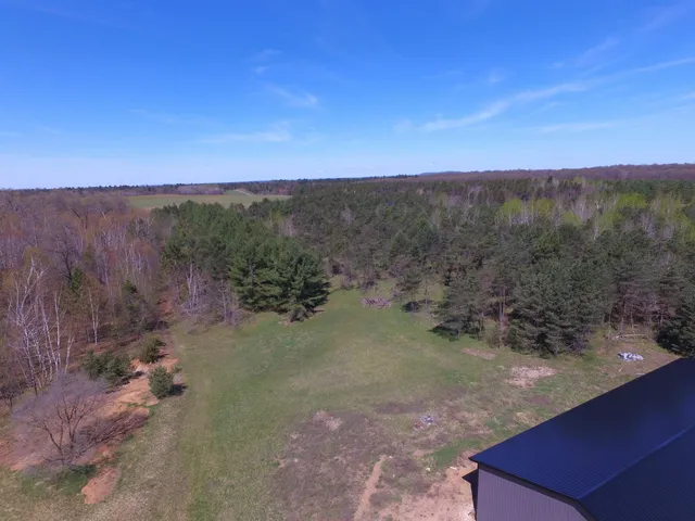 $209,900 | W9991 Ade Road, Crivitz, WI 54114