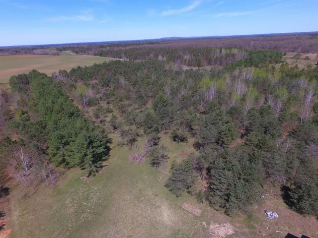 $209,900 | W9991 Ade Road, Crivitz, WI 54114