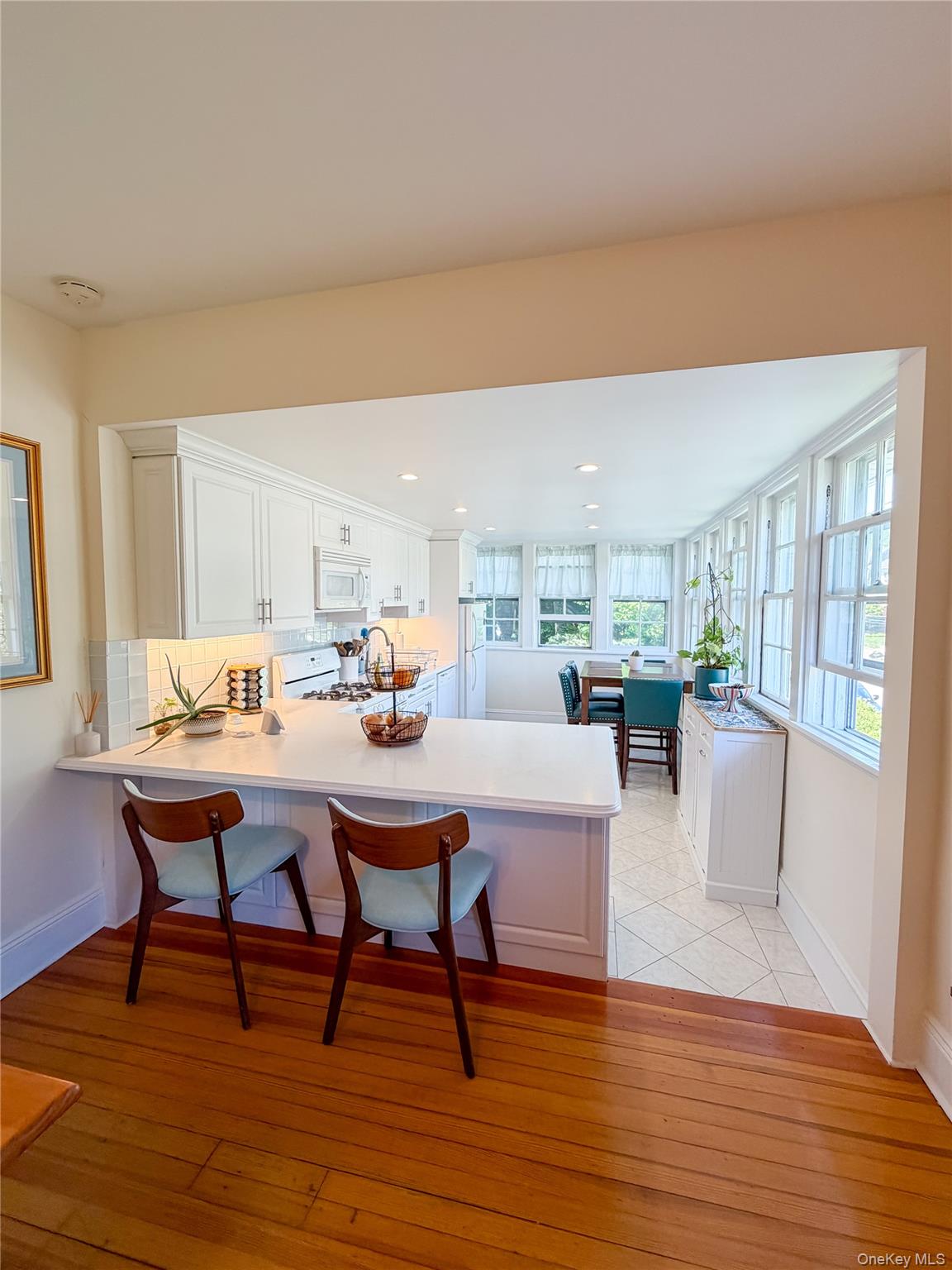 43 West Neck Road, Unit 1 Huntington, NY 11743 - Photo 5 of 12 Eat In Kitchen