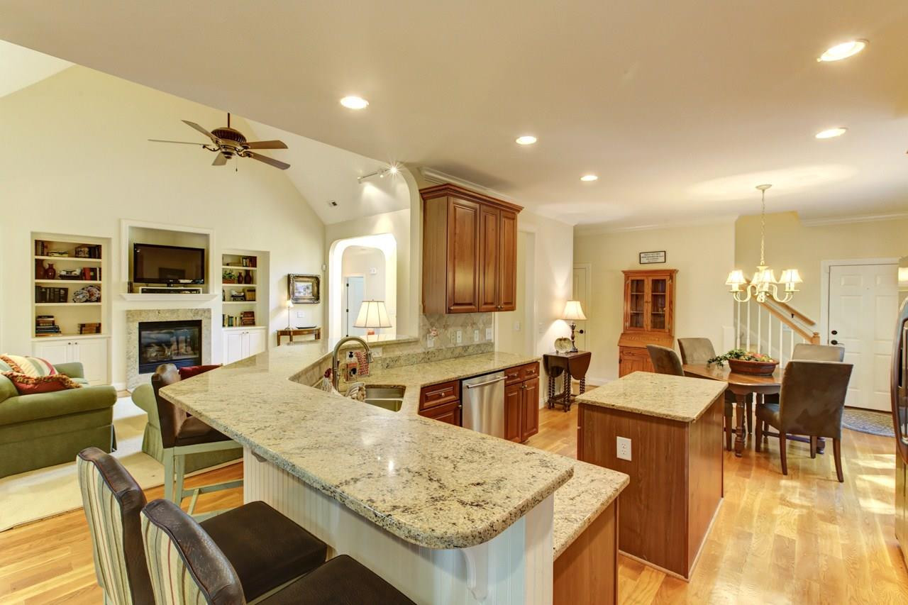 5037 Oak Park Road Raleigh, NC 27612 - Photo 10 of 25 Kitchen
