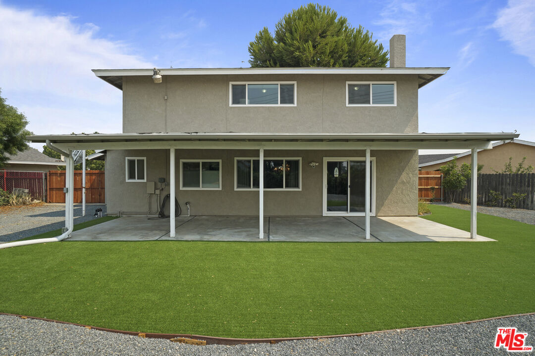 997 West Fromer Street Rialto, CA 92376 - Photo 2 of 39 Gallery Image 2