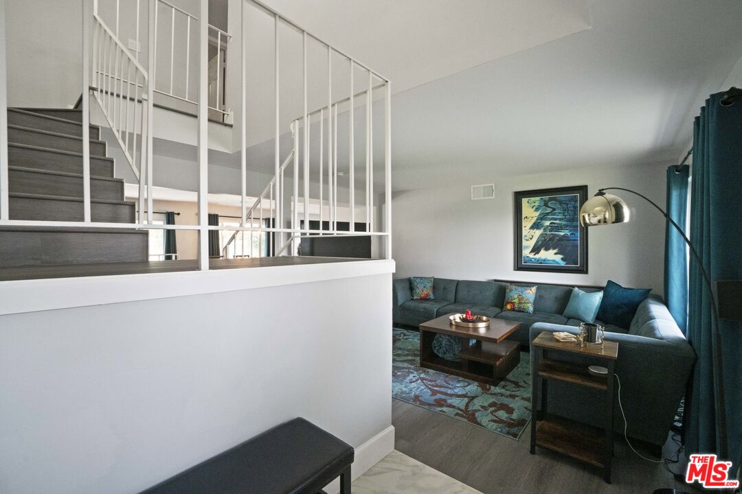 997 West Fromer Street Rialto, CA 92376 - Photo 7 of 39 Gallery Image 7