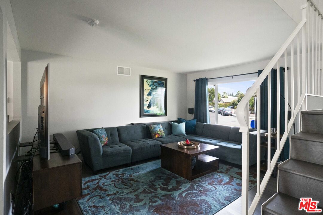 997 West Fromer Street Rialto, CA 92376 - Photo 9 of 39 Gallery Image 9
