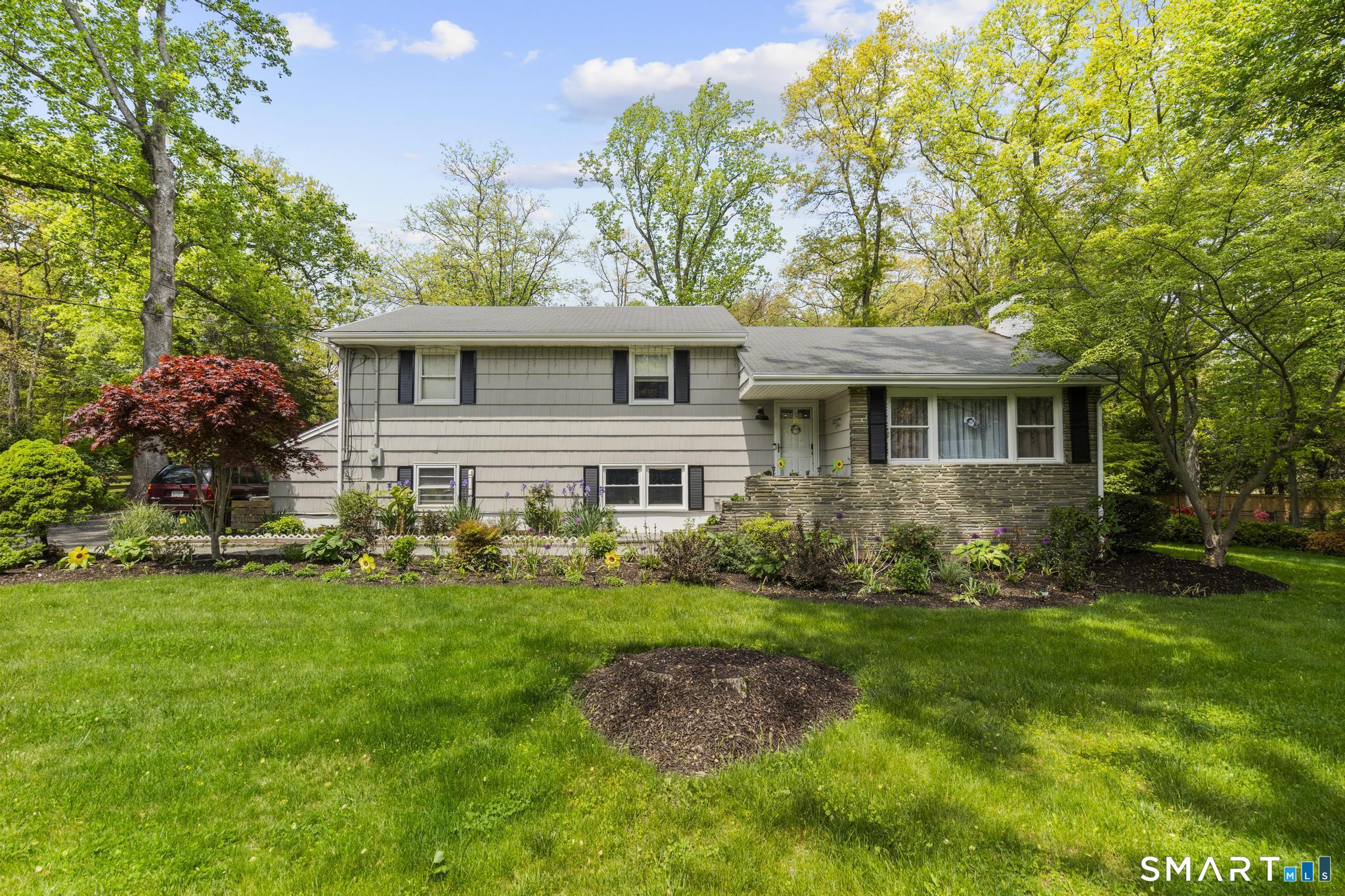 21 Redcoat Road Norwalk, CT 06850 - Photo 1 of 1 Gallery Image 1