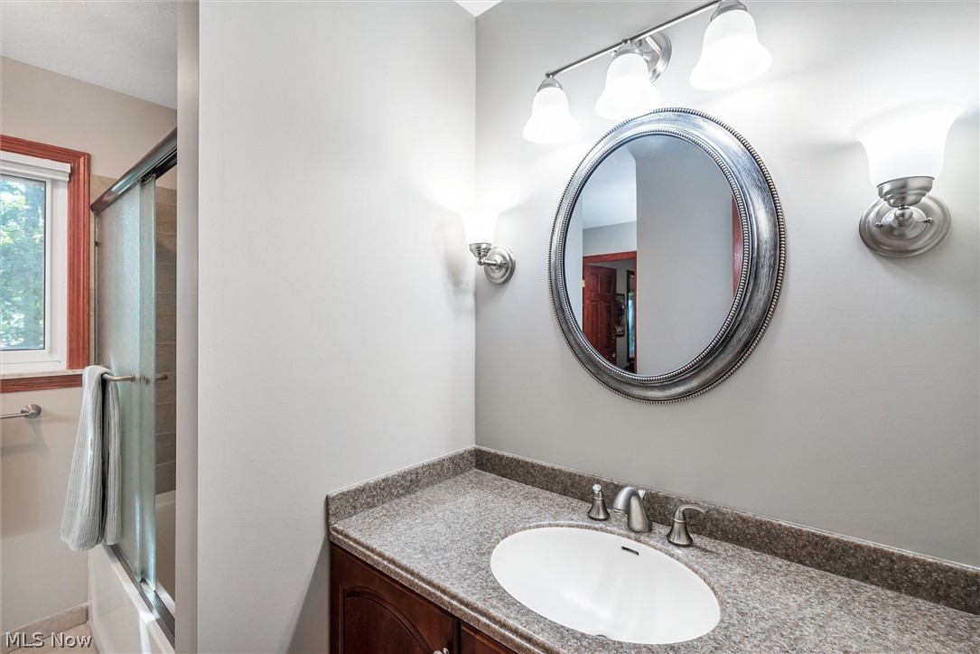 6980 Ames Road Cleveland, OH 44129 - Photo 19 of 33 Gallery Image 19