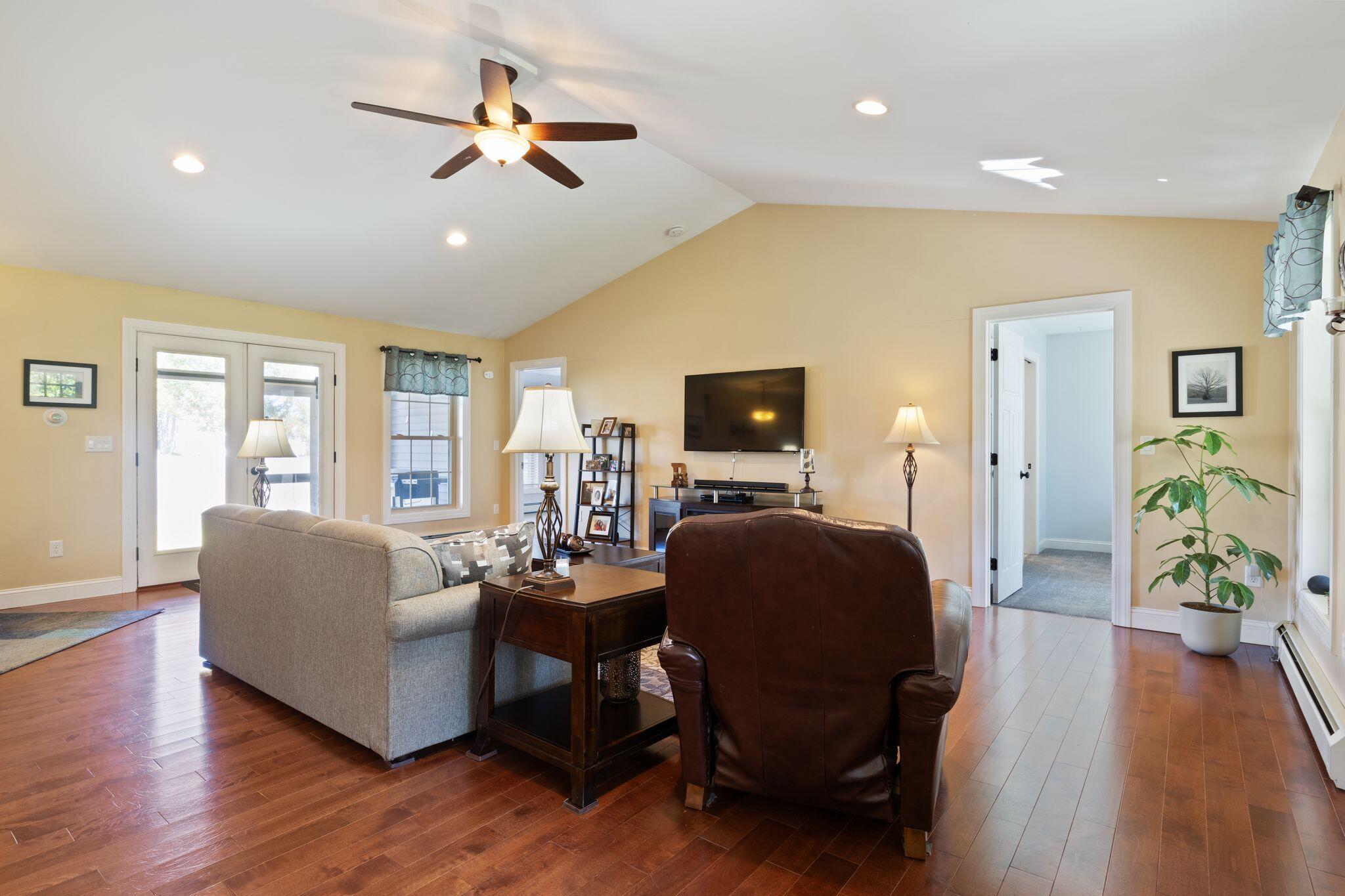 1304 Middle Road Waterboro, ME 04061 - Photo 5 of 56 1304_Middle_Rd_05