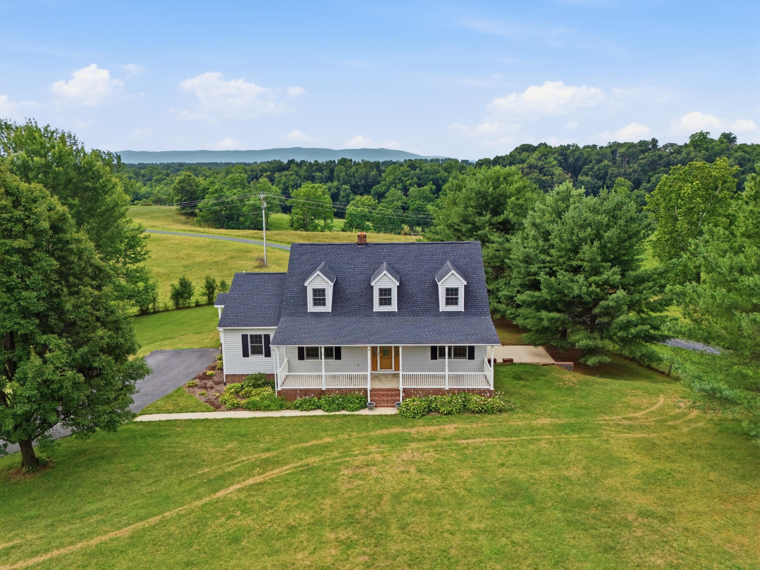 2117 Barterbrook Road Staunton, VA 24401 - Photo 3 of 40